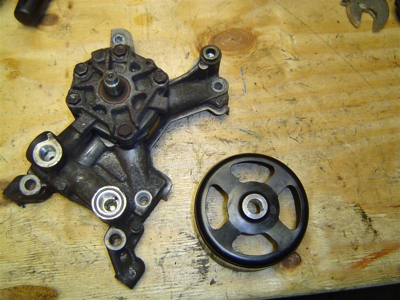 oil%20pump%20dismantle%20004%20(Medium).jpg