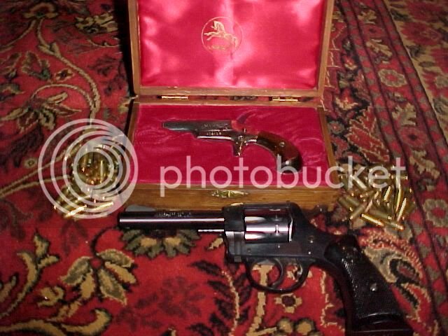 DerringerRevolver.jpg