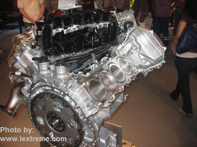 Tundra-5.7L%20004.jpg