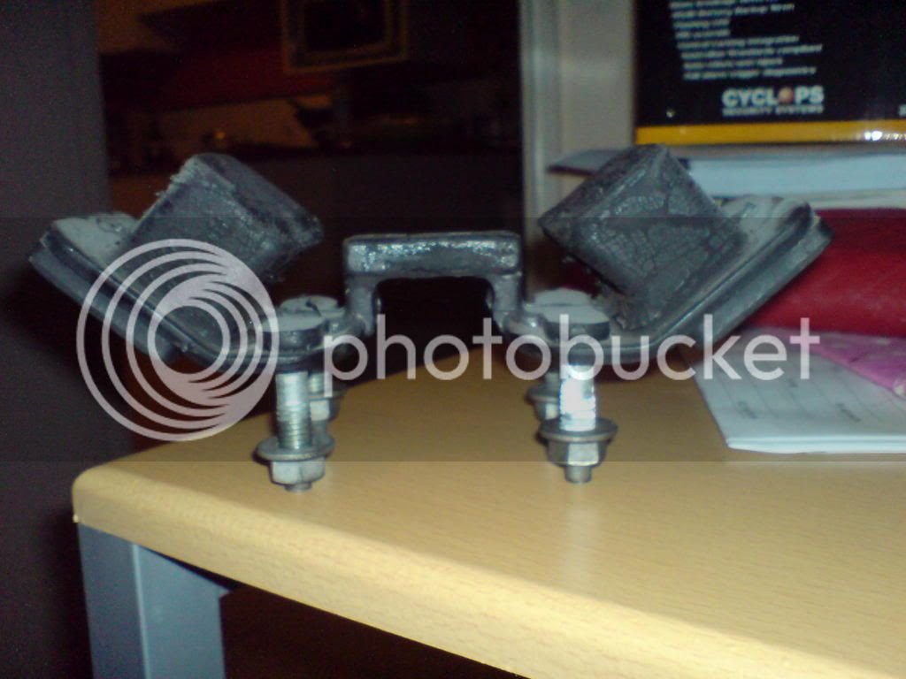 trucks220.jpg