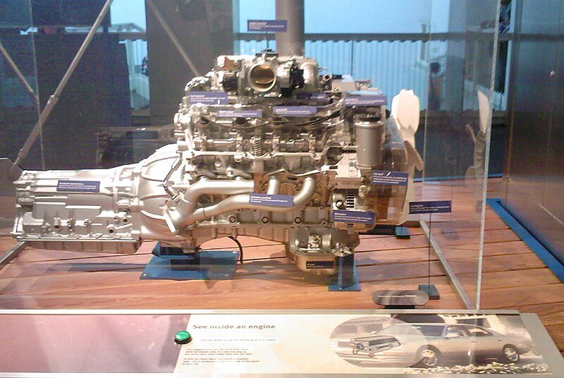 800px-Lexus_CalSciCtr_1UZ-FE_V8_exhibit.jpg