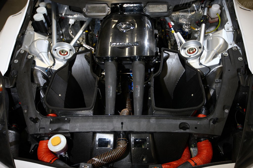 Nissan-Nismo-GT-R-GT1_12.jpg